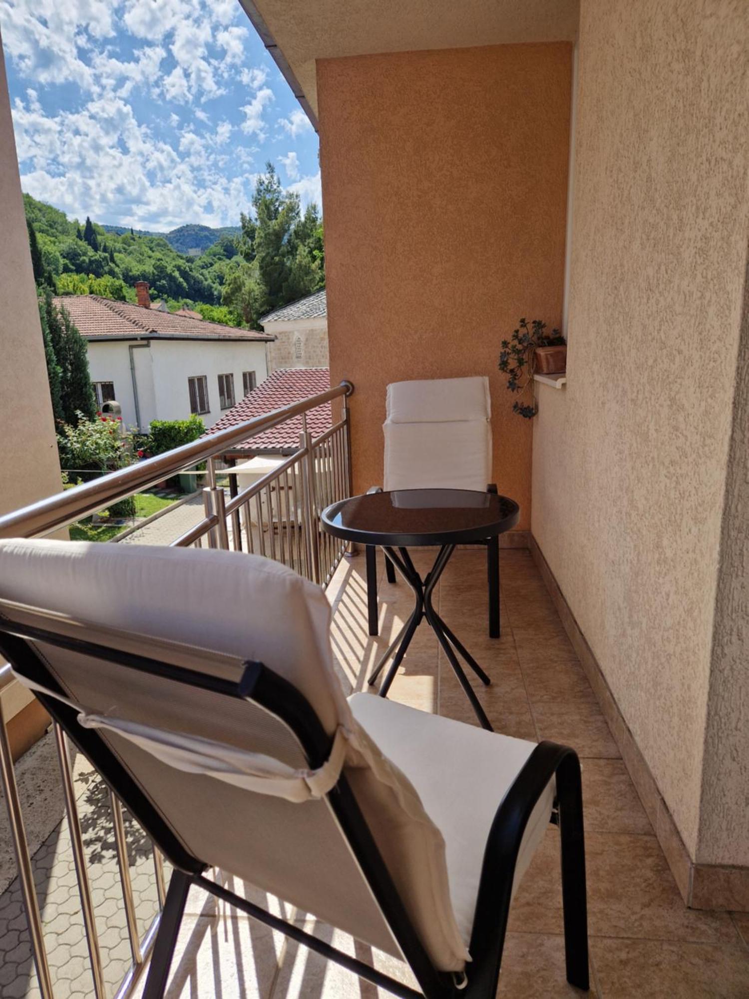 Apartman Mona Aparthotel Mostar Bagian luar foto